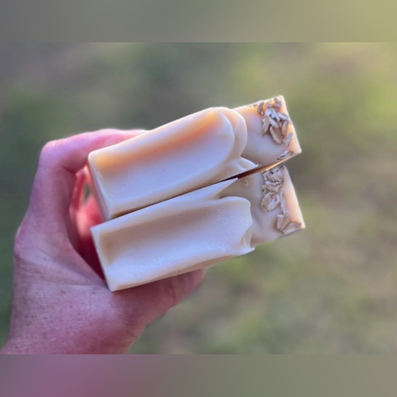 Artisan Soap Fresh Goats Milk Unscented - Natural Aroma Handcrafted by me - Picture 4 of 5